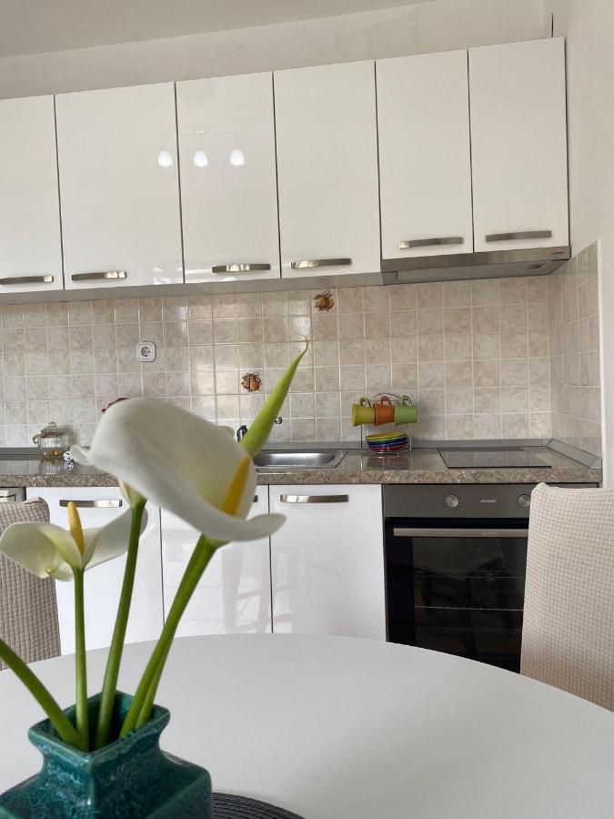 Studio Apartment Novak Чилипи Экстерьер фото