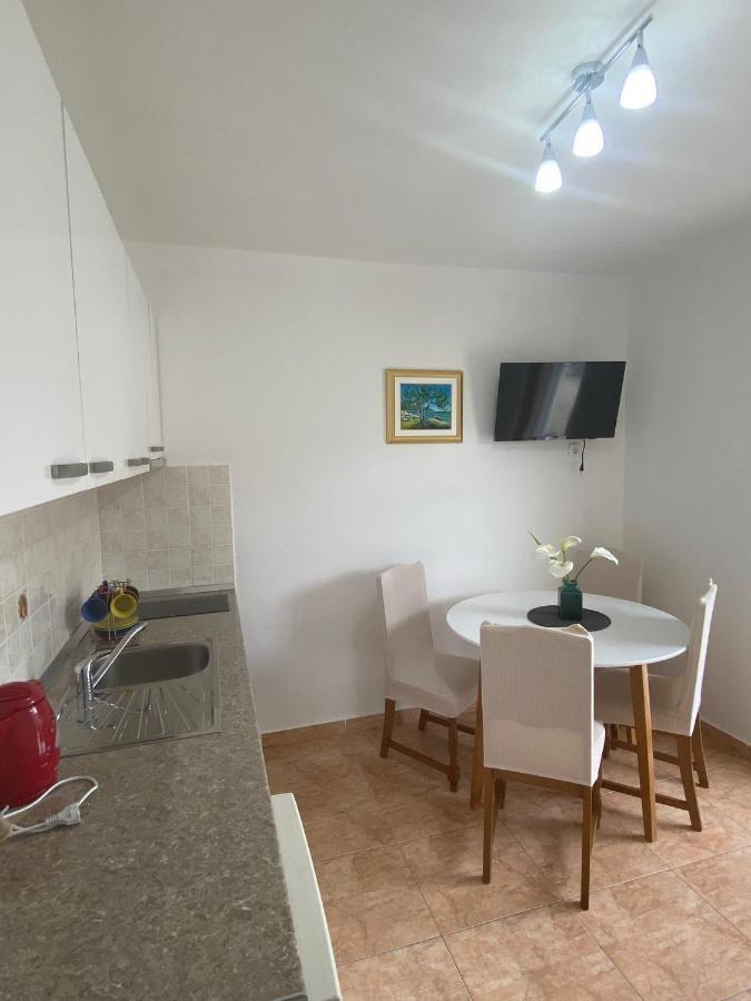 Studio Apartment Novak Чилипи Экстерьер фото